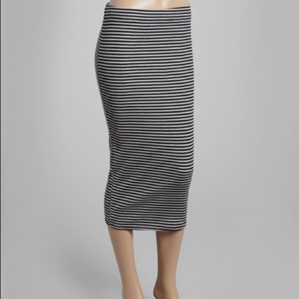 Knit bodycon stripped skirt